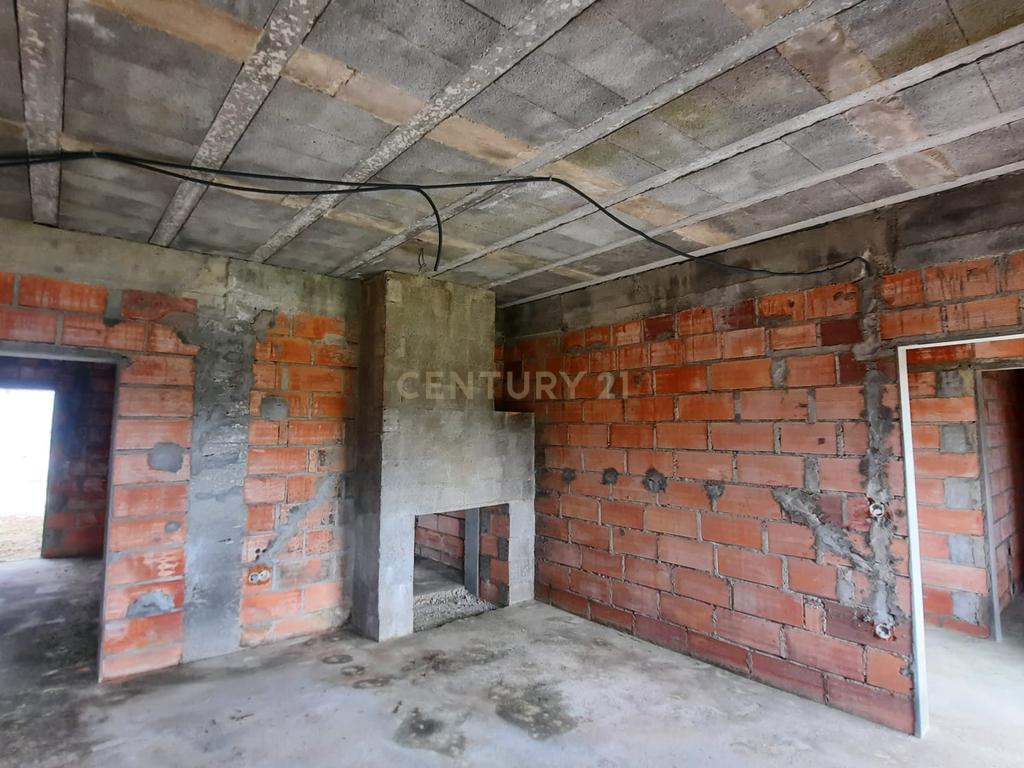 Casa moderna T3  e terreno rústico perto de Oliveira de Frades e Vouzela, preço total 125.000.00 euros! - Image 11