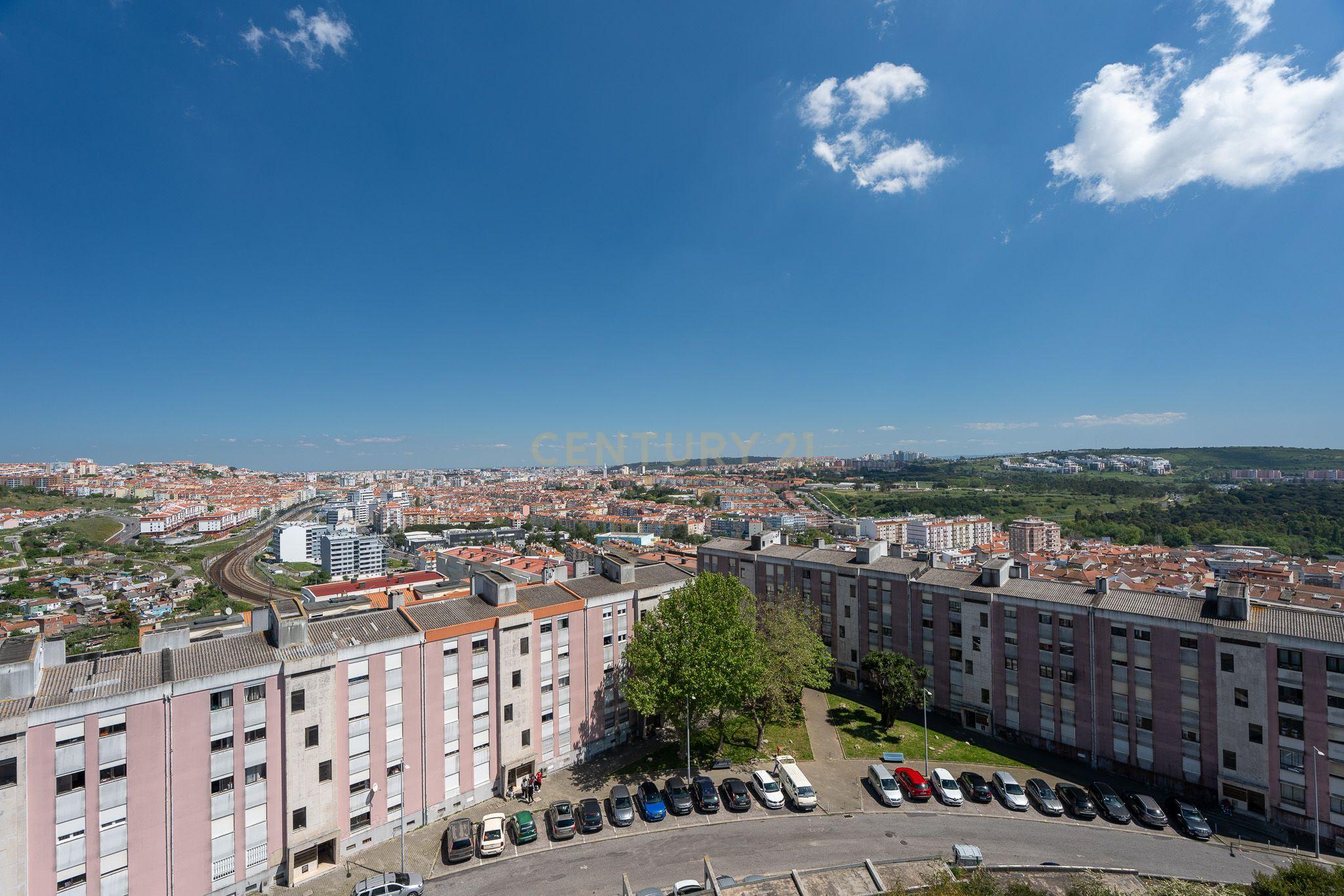 **Fantástico apartamento T4 com arrecadação*** - Image 28