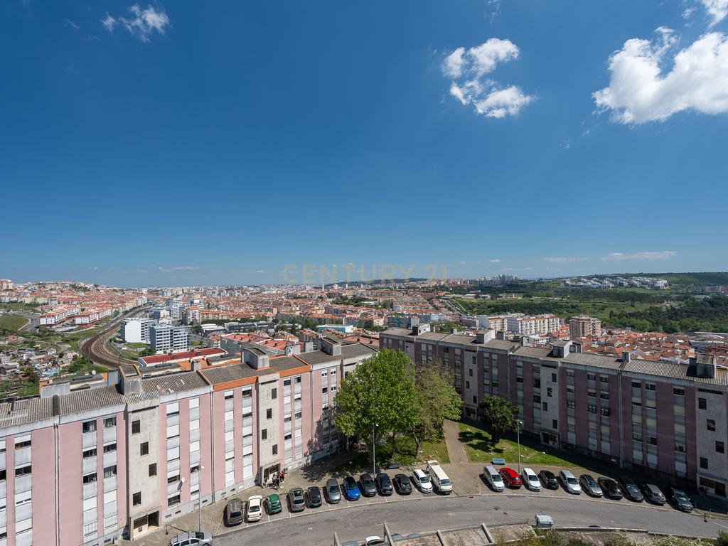 **Fantástico apartamento T4 com arrecadação*** - Image 28