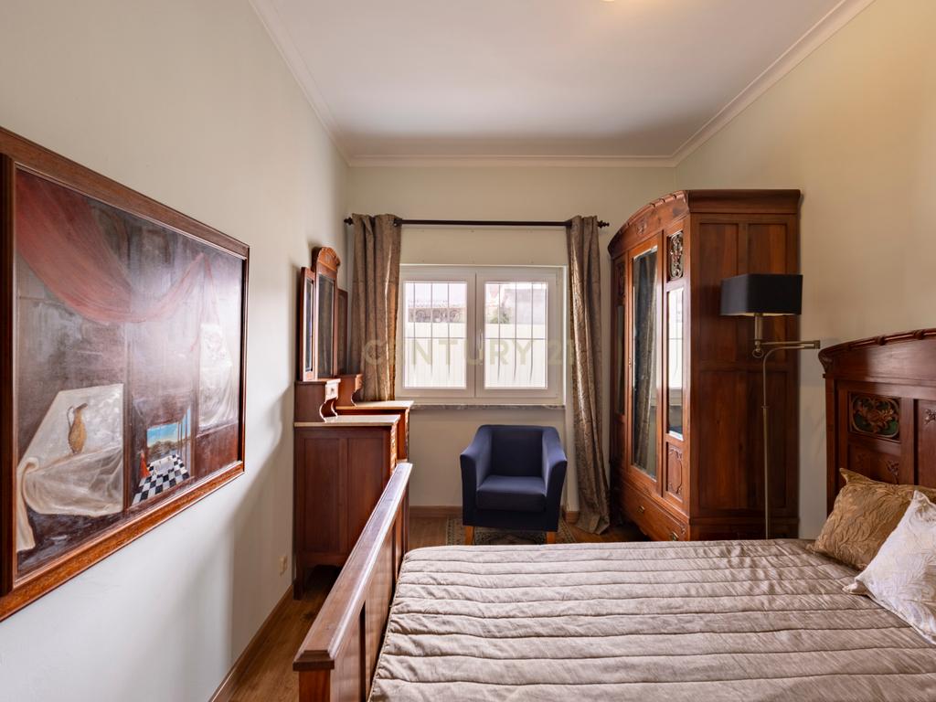 🏡 Moradia Isolada com piscina – Quinta do Conde - Image 15