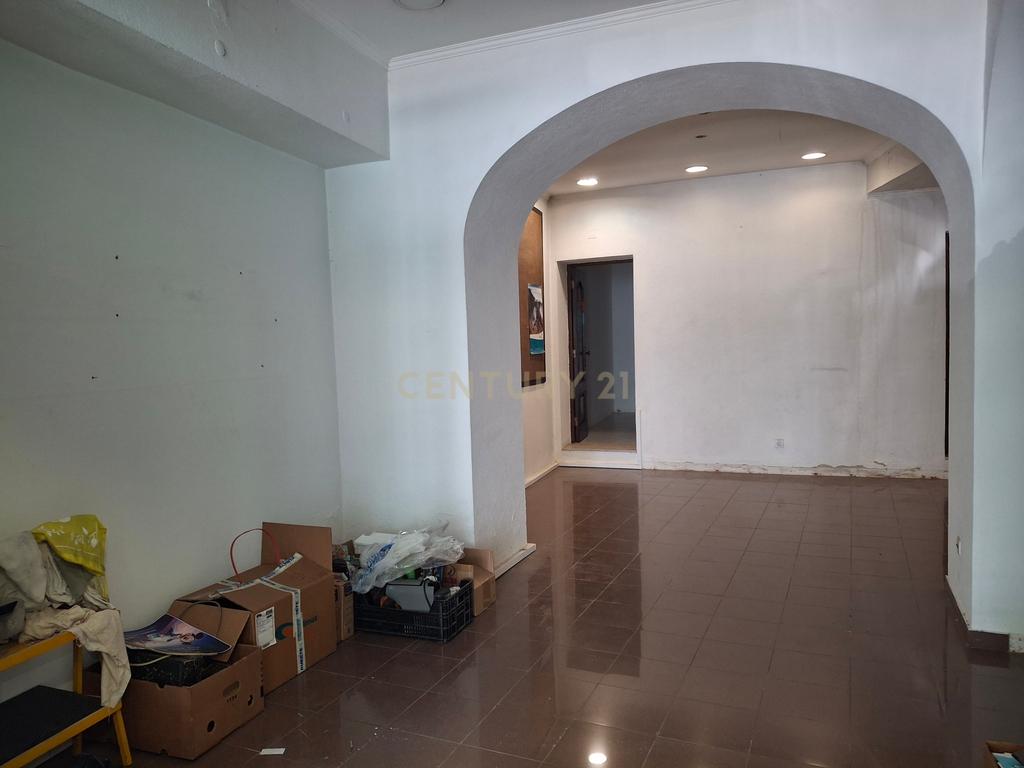 Prédio no Montijo com apartamento 1º piso e loja R/c - Image 13