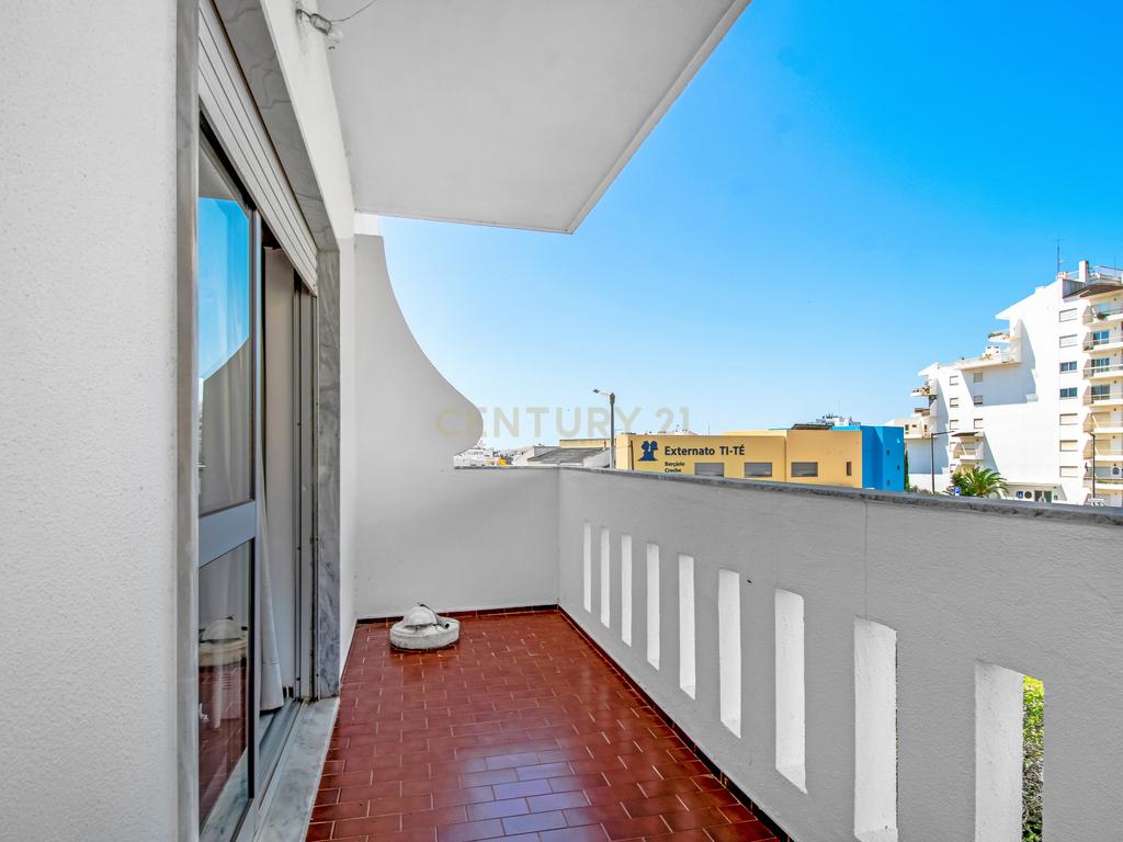 Apartamento T2 em Alvor a 5m da praia três irmãos - Image 4
