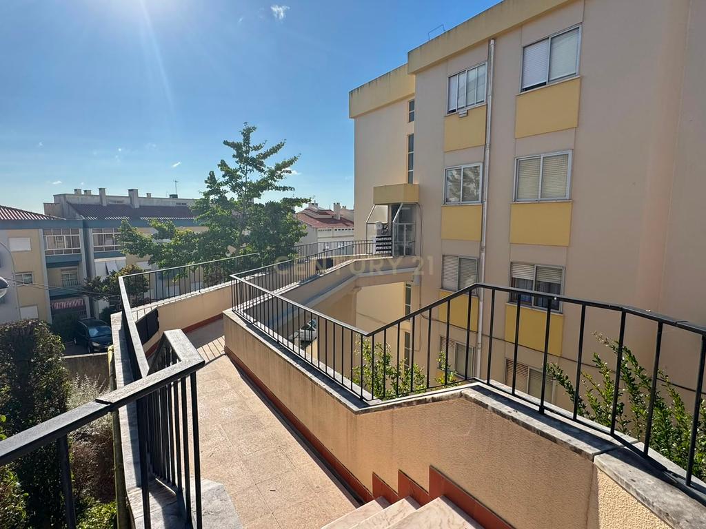 Apartamento T4 para Arrendamento | Mina de Água – Amadora - Image 24
