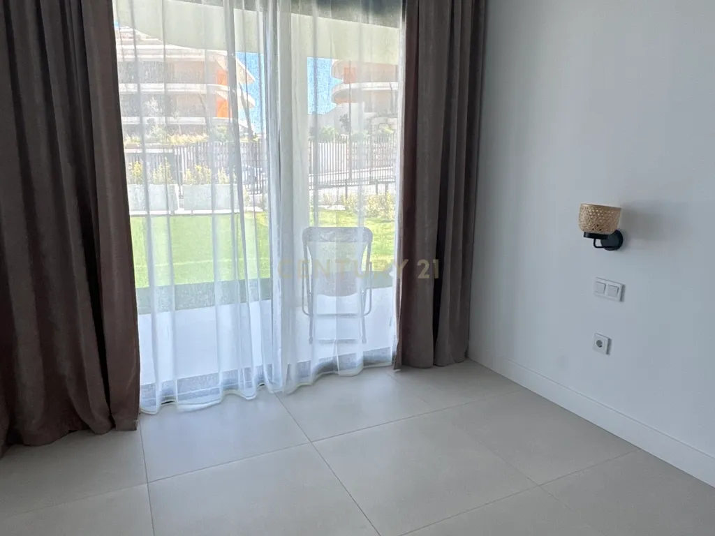 Exclusivo! Apartamento novo com jardim: terraço de 125 m² e acesso opcional ao Hilton Resort - Image 9