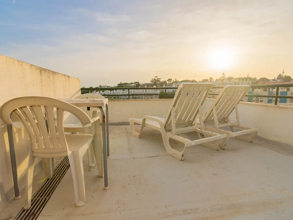 T2 em Caxias - Alto Lagoal com vista para o Tejo! - Image 18