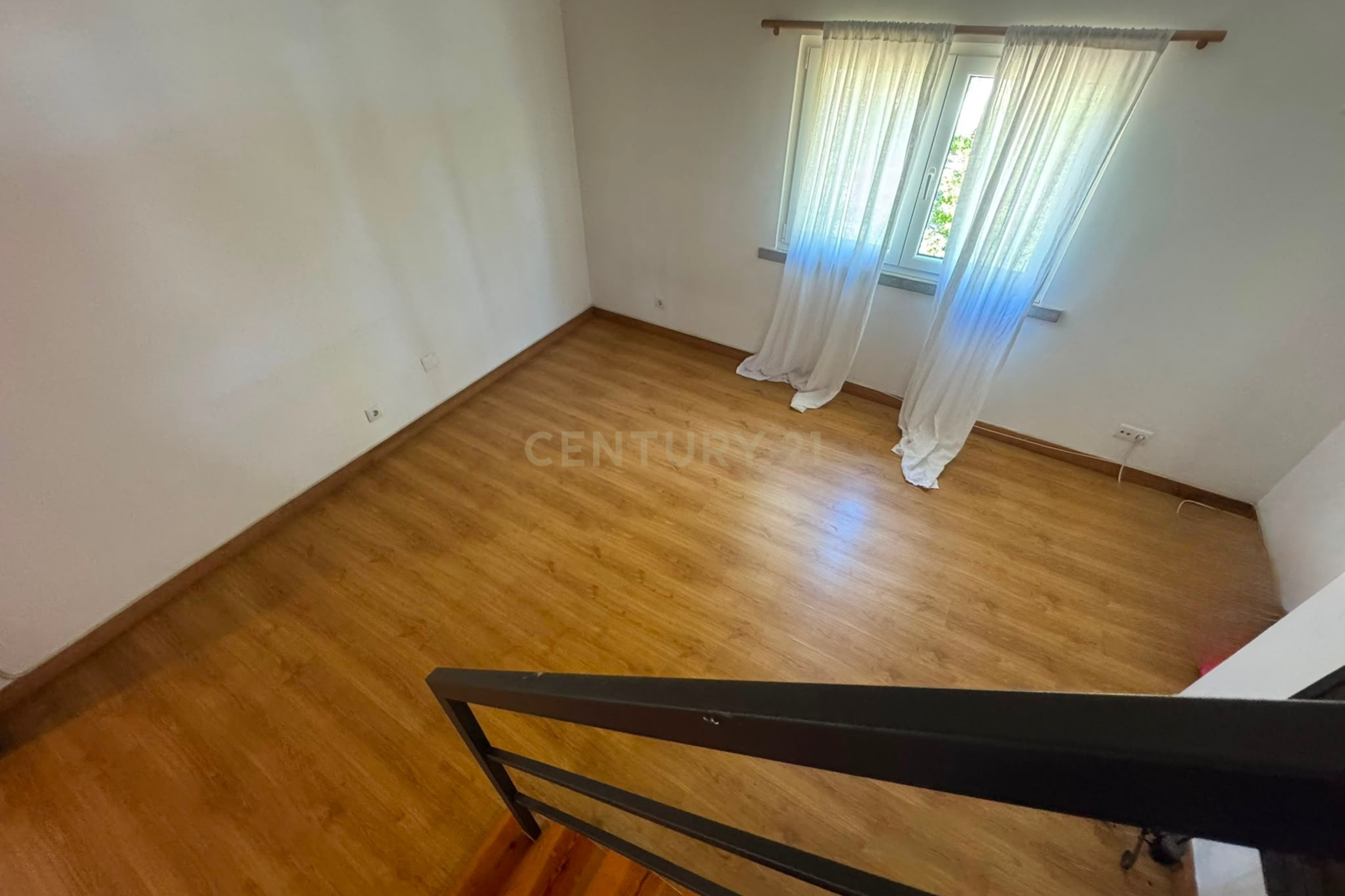 Fotografia 8 de Casa T6 em Carcavelos, Cascais - Vista Cidade e Perto da Praia