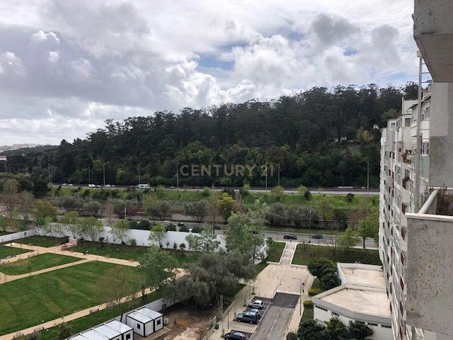 Apartamento T5 em S. Domingos de Benfica, Lisboa - Image 12