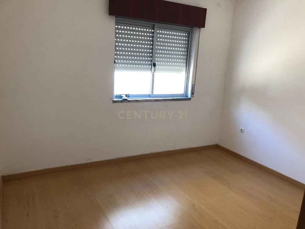 Apartamento T3 em Tortosendo, Covilhã - Image 7