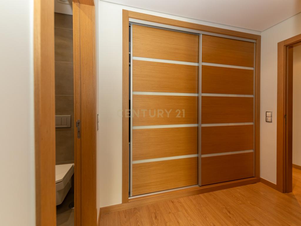 Apartamento T3 Com Box - Varandas Montijo - Image 26