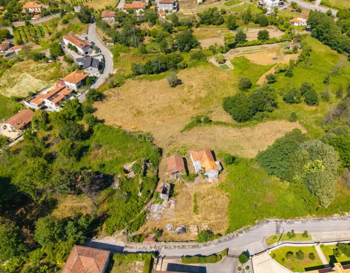 Fotografia 9 de Moradia para Recuperação em Vila Boa do Bispo, Marco de Canaveses