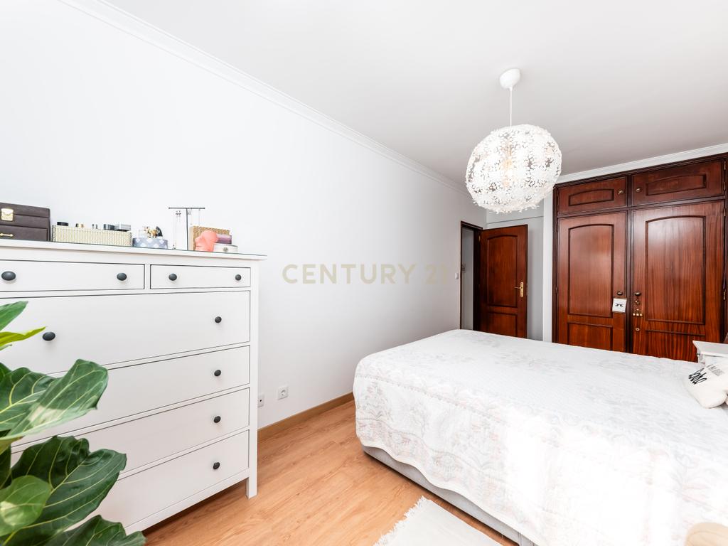 Apartamento T2 + 1 em Agualva-Cacém - Image 24