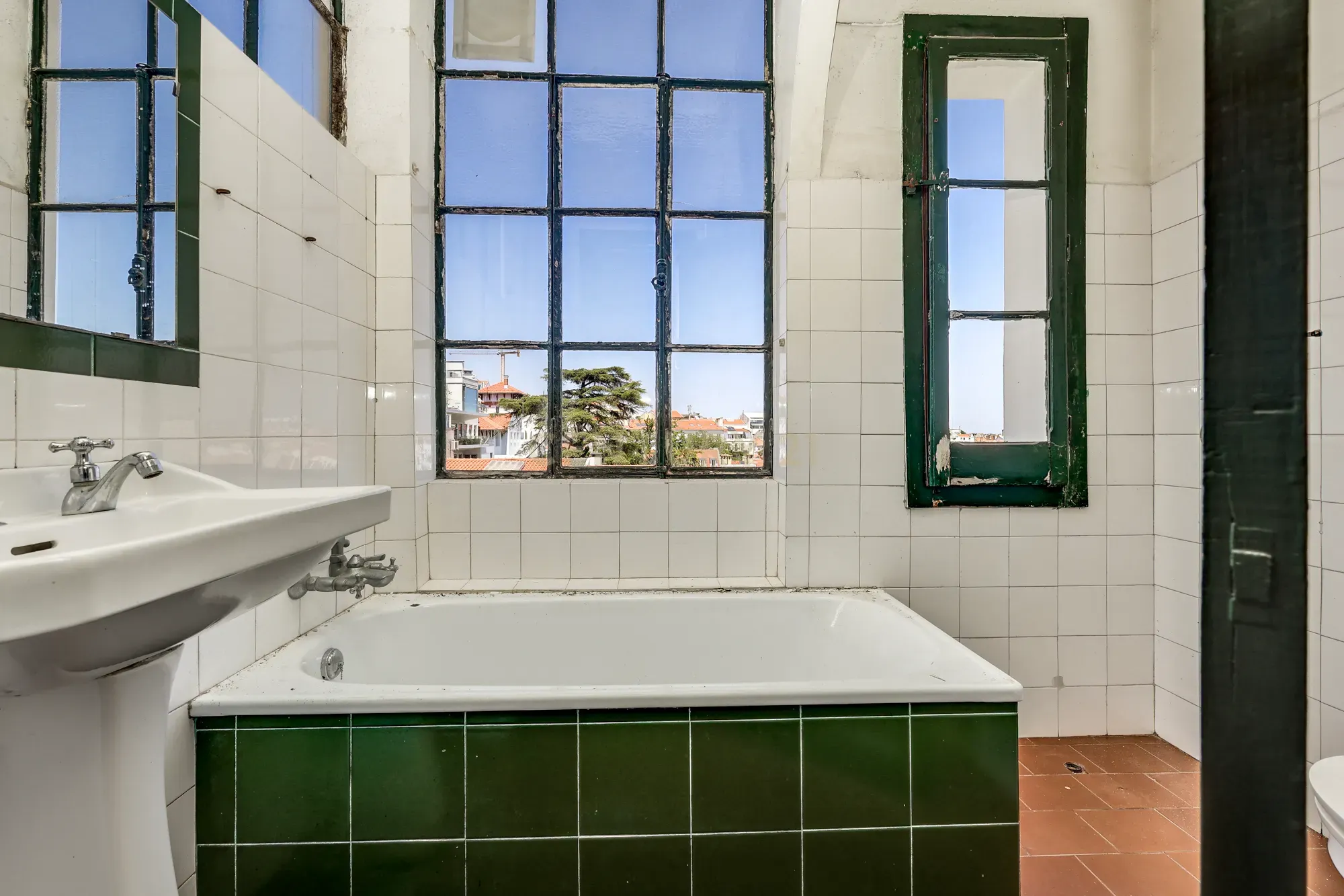 Fotografia 10 de Apartamento T2 Na Lapa, Lisboa
