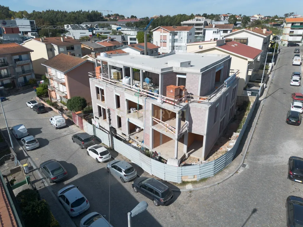 Apartamento T2 na Ponte da Pedra — Gueifães, Maia - Image 19