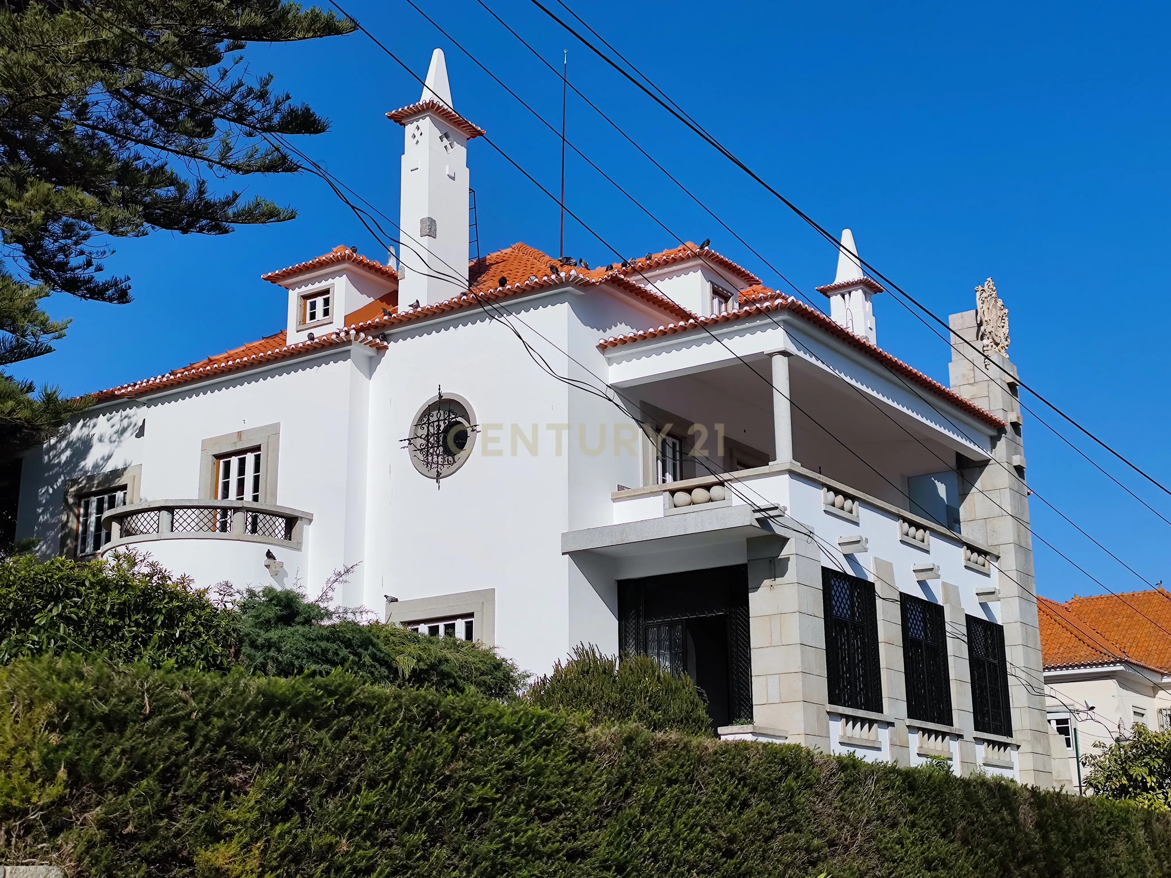 Moradia para arrendamento | Av. Almirante Gago Coutinho - Image 2