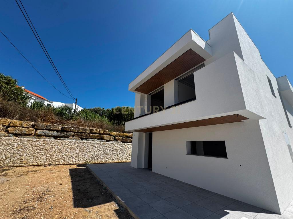 WEST RESIDENCES - IMOVEL DE LUXO - Moradia Isolada T3- 3 SUITES - Piscina/Jardim/Garagem Box para 3 viaturas - Image 18