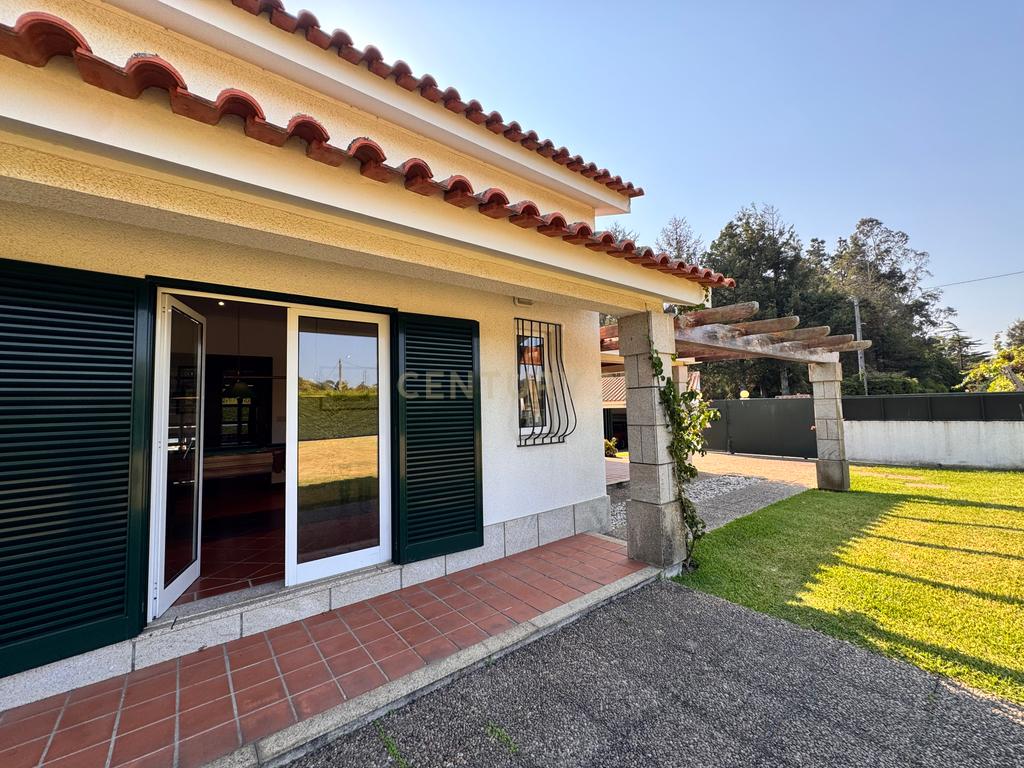 Luxuosa Moradia T5 em Esposende com Vista Deslumbrante - Image 46