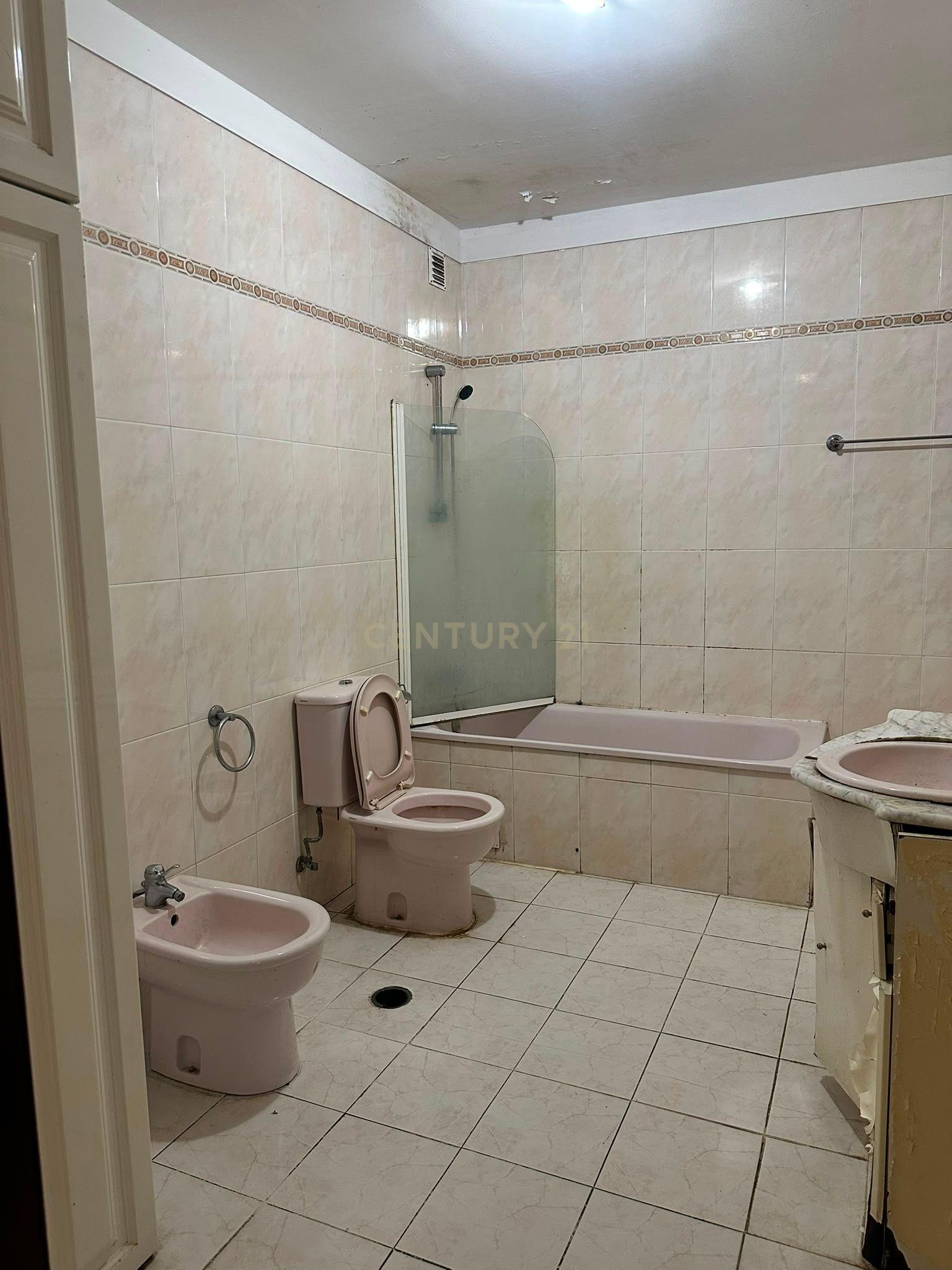 Fotografia 11 de Apartamento T3 com garagem e elevador | Braga