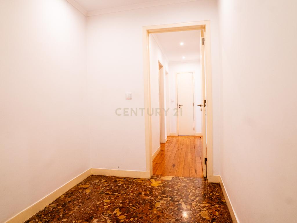 Apartamento T4 à venda na Rua de Santana à Lapa, Nº 24 - Image 5