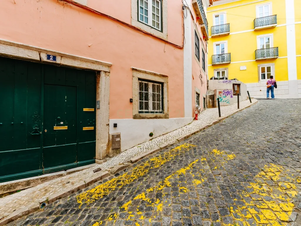 APARTAMENTO T2 - LOCALIZAÇÃO PREMIUM NO CORAÇÃO DE LISBOA - Image 35