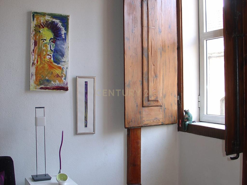 Apartamento T2 em Alcantara em Localização Privilegiada - Image 5