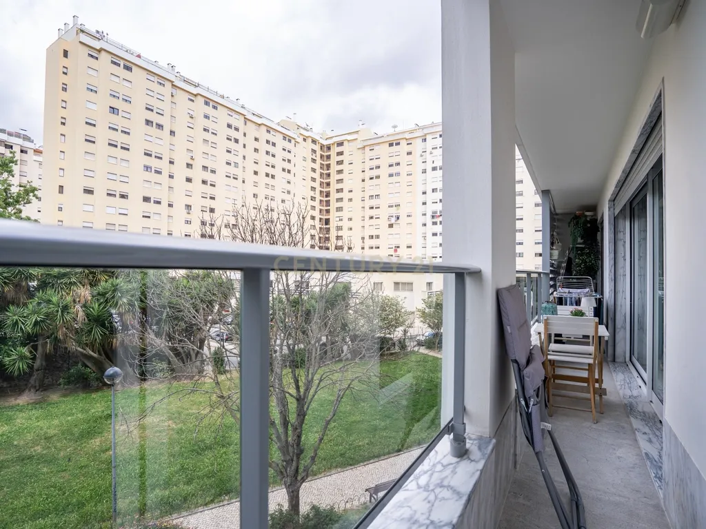 Apartamento T3 na Quinta do Património, em Sacavém. - Image 16