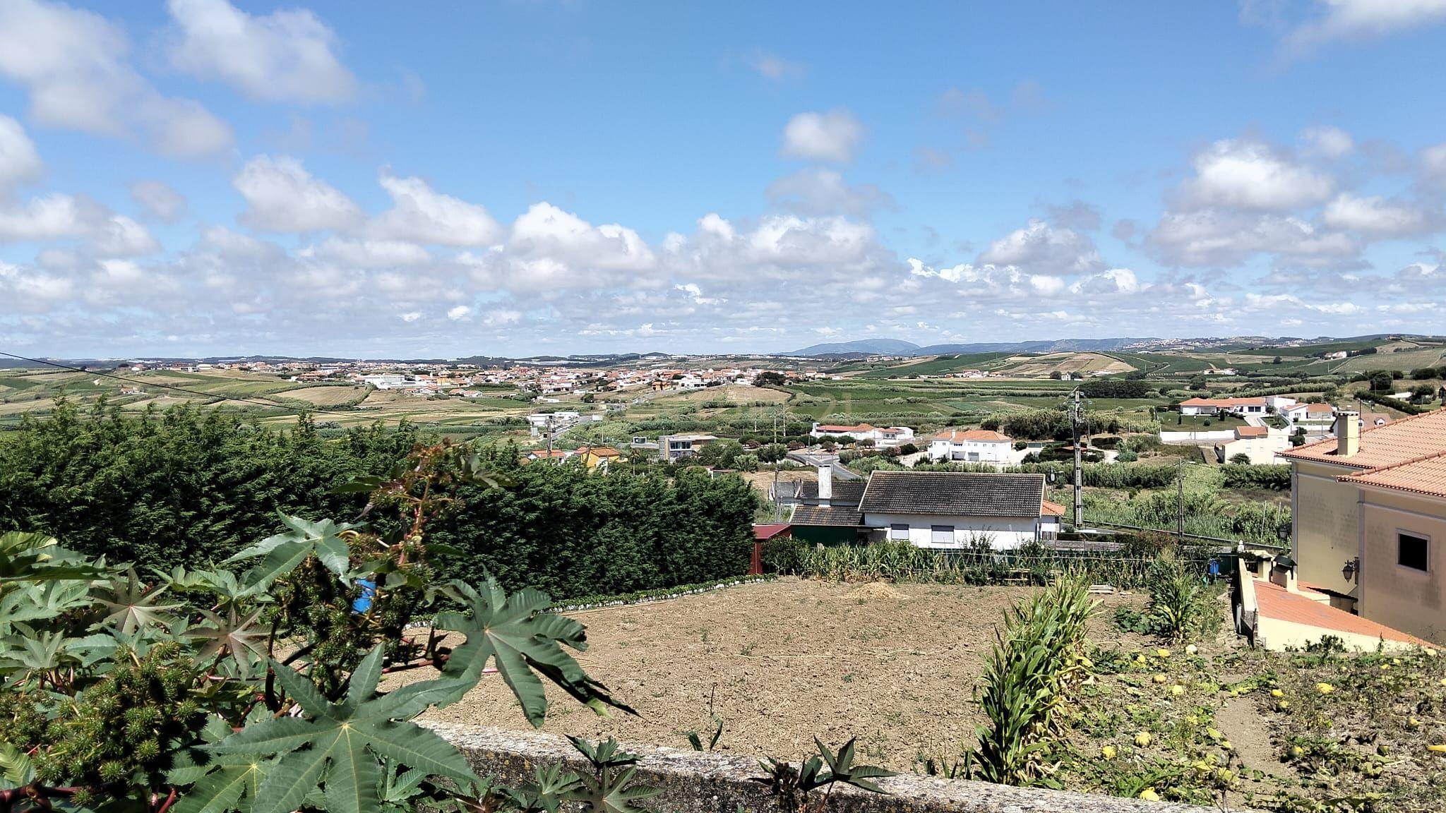Fotografia 2 de Terreno Urbano para Construção com 190 m² e Projeto Aprovado para Moradia T2 Térrea – São Pedro da Cadeira