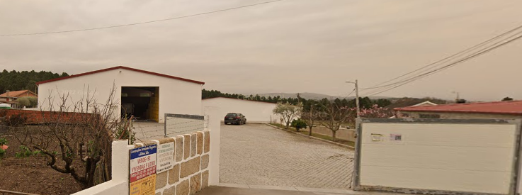 Armazém com Parque de Estacionamento – Localização Estratégica - Image 6