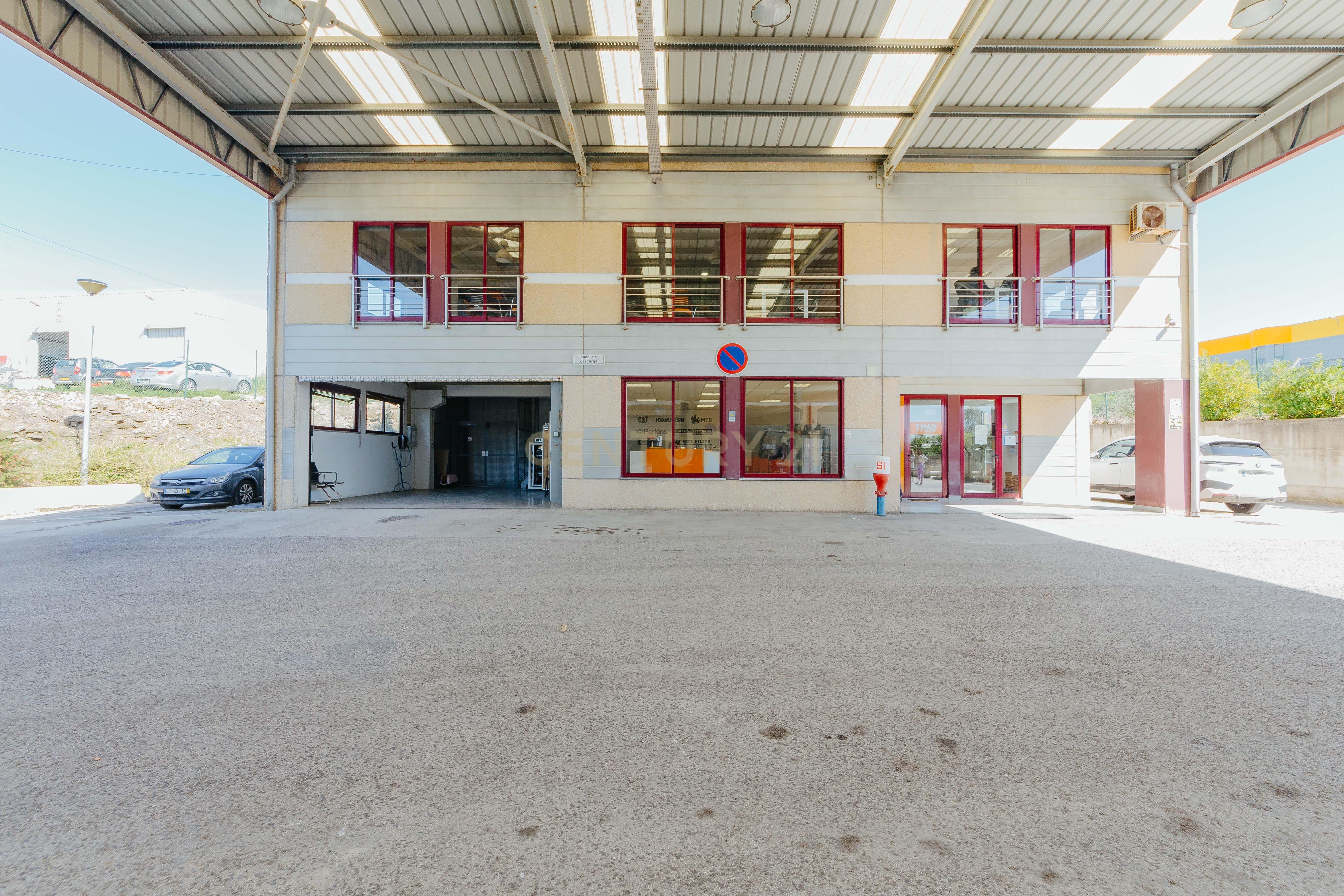 Complexo de 2 Armazéns Modernos em Sintra . Excelente oportunidade de investimento e negocio. - Image 61