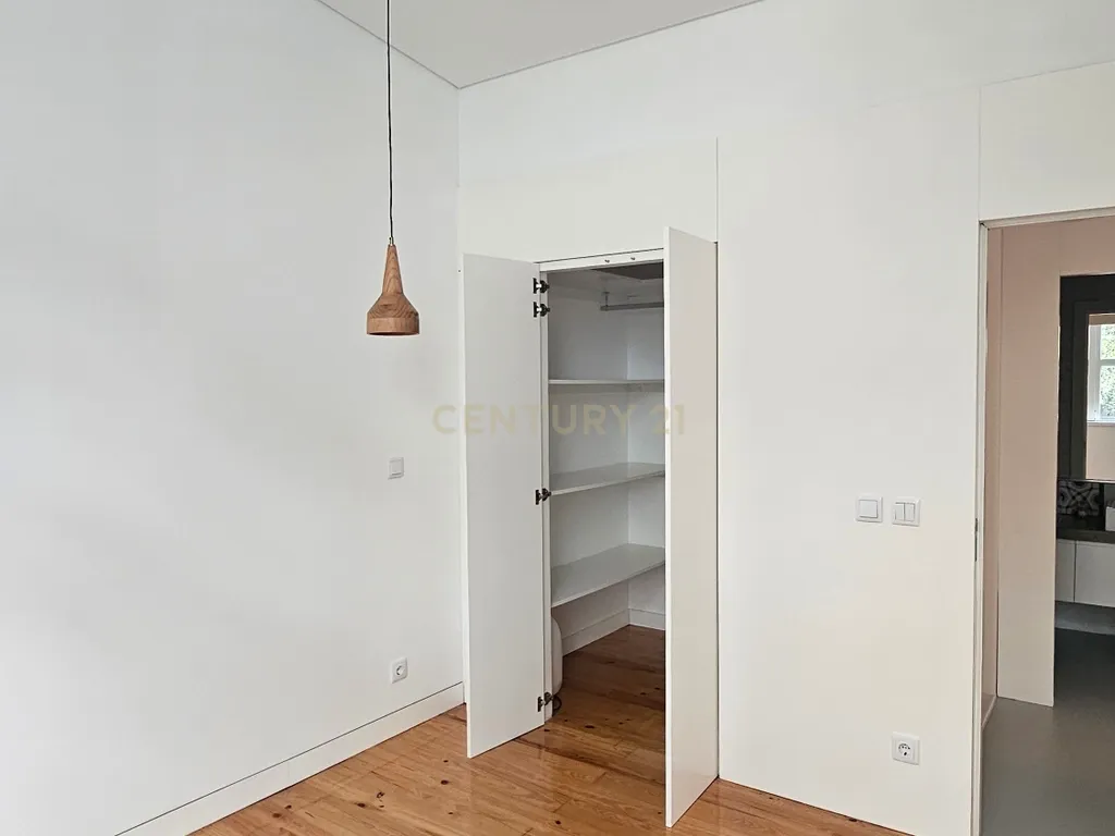 Apartamento Novo T1 - Luminoso com Logradouro em Campanhã – Porto - Image 9