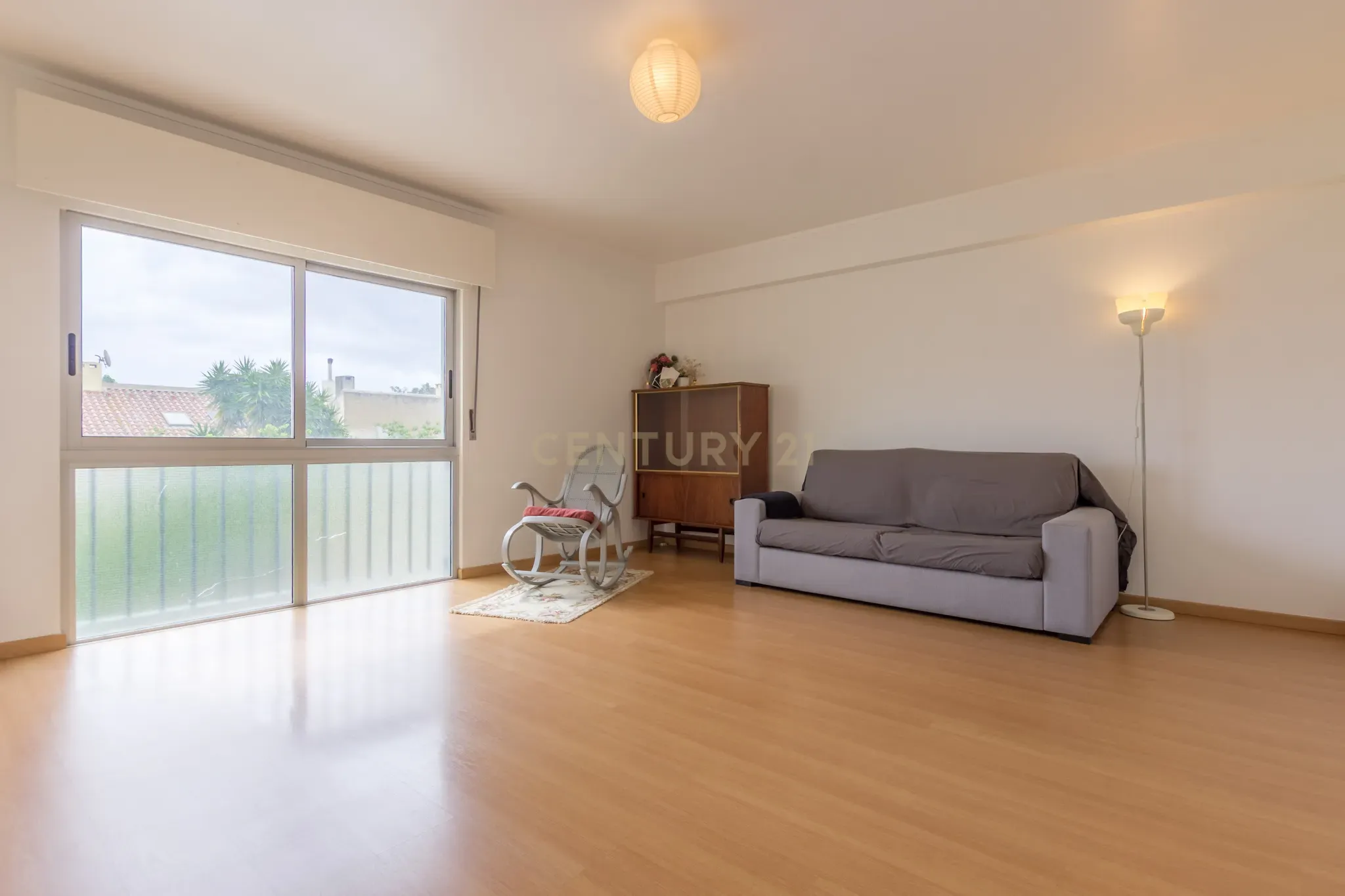 Apartamento T3 - Paço de Arcos - Image 1