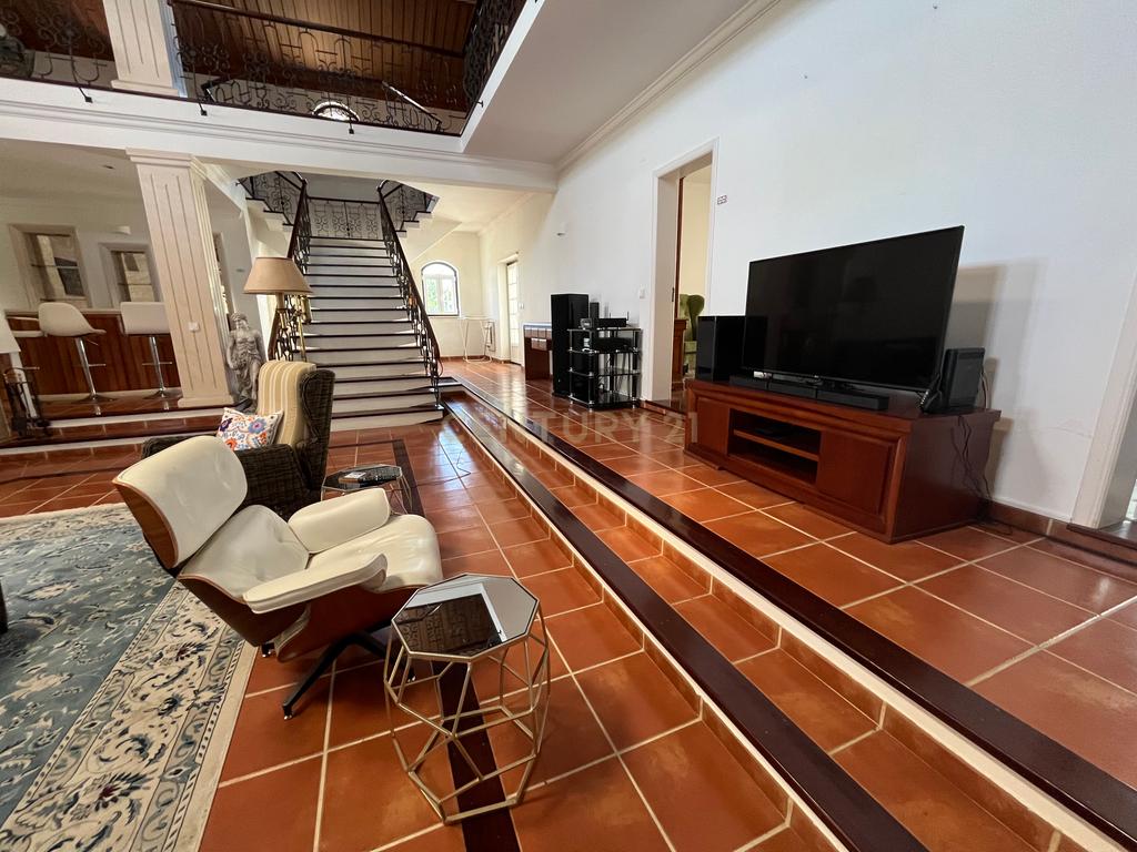 Moradia com 5 quartos em Vale Covo, Bombarral, com jardim, piscina, barbecue, adega e várias zonas de lazer - Image 26