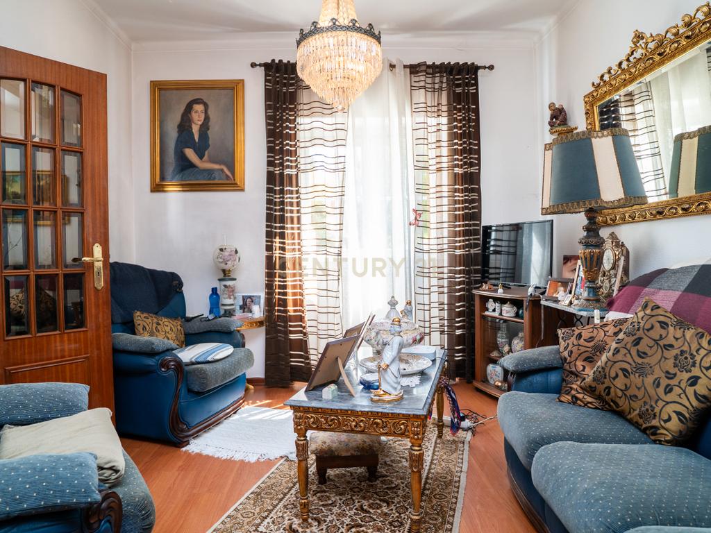 Moradia T3 – Caselas - Restelo - Image 6