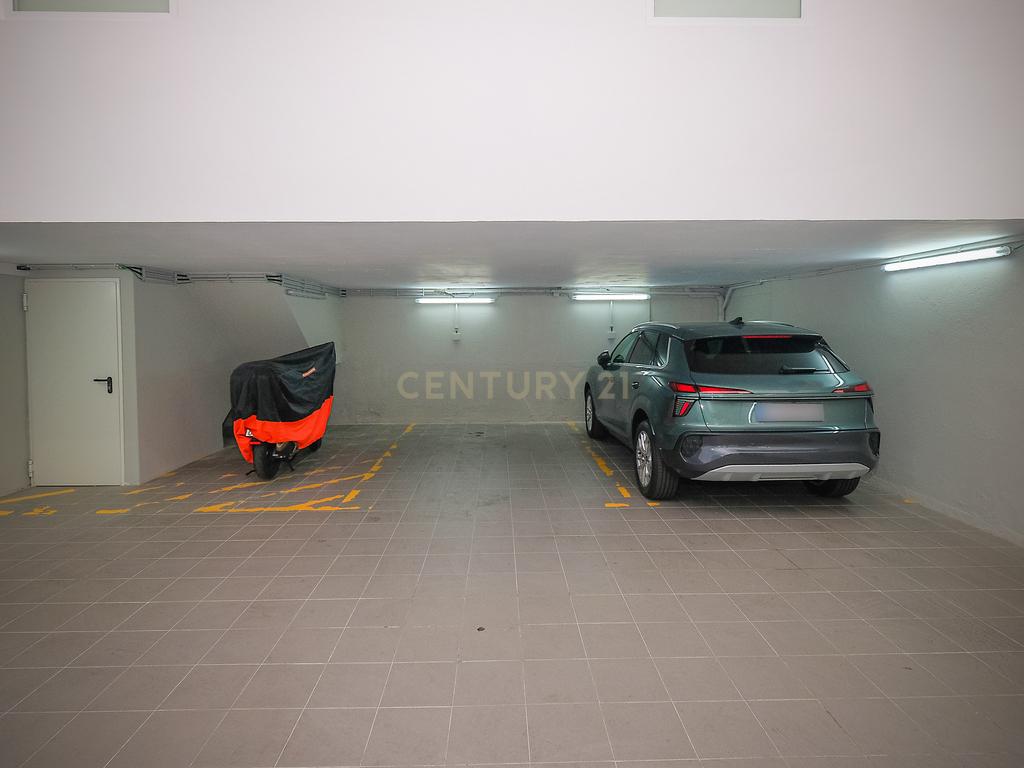 Arrendamento T1 Mobilado com Garagem, duas Varandas na Rua Visconde de Santarém - Image 30