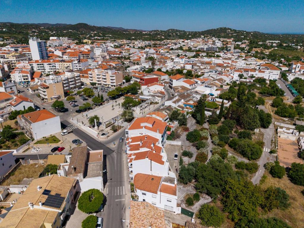 Apartamento chave na mão - Rés-do-Chão com Entrada Independente - 135 m² | São Brás de Alportel - Image 11