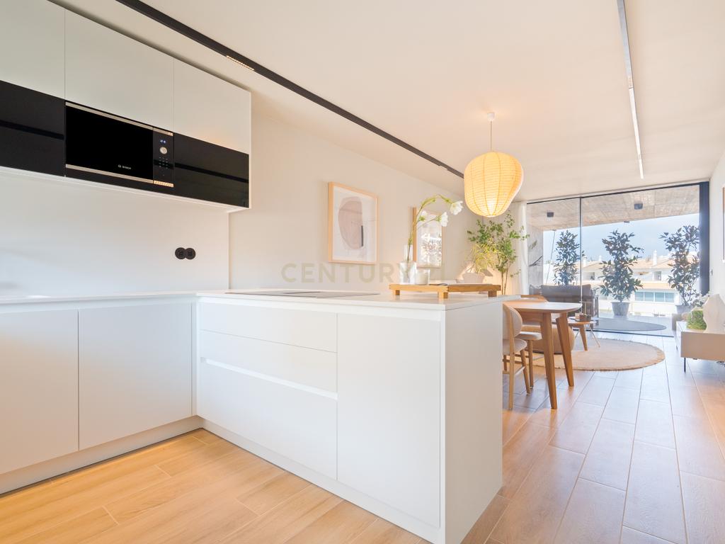 Apartamentos de Prestígio no Centro de Albufeira no Único Condomínio Novo com Vista Mar a Poucos Passos da Praia - Image 7