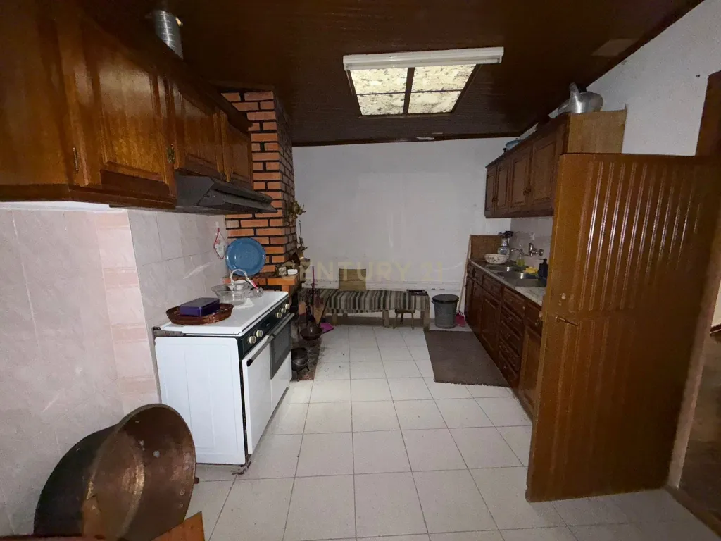 Casa T4 com Jardim e Adega em Vimioso - 53.000€ - Image 26
