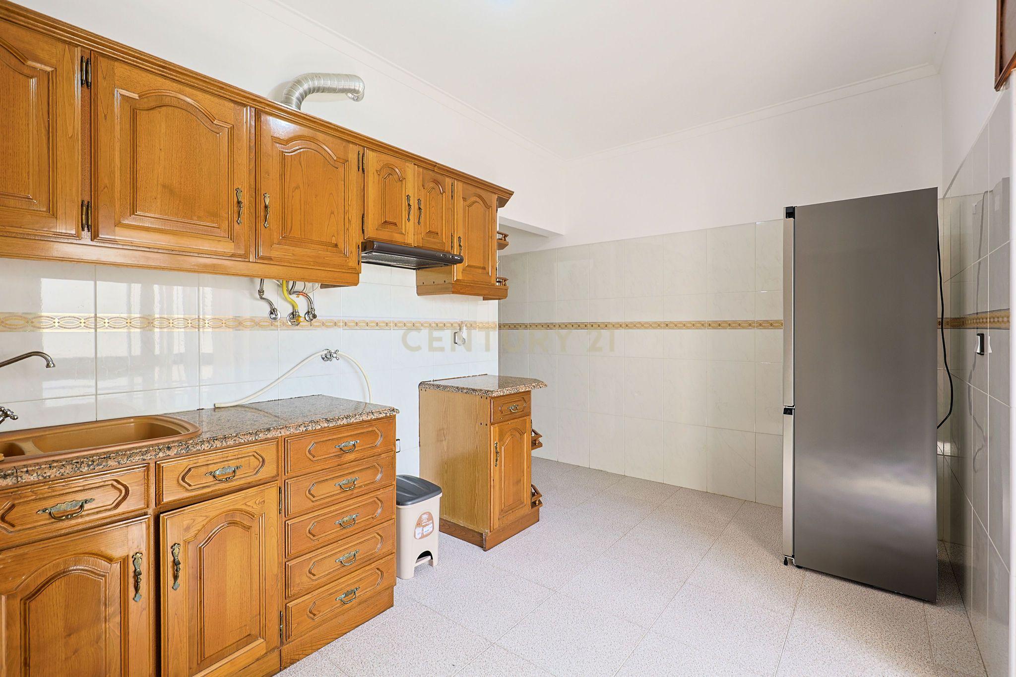 Fotografia 5 de Excelente Apartamento na Amora com Garagem