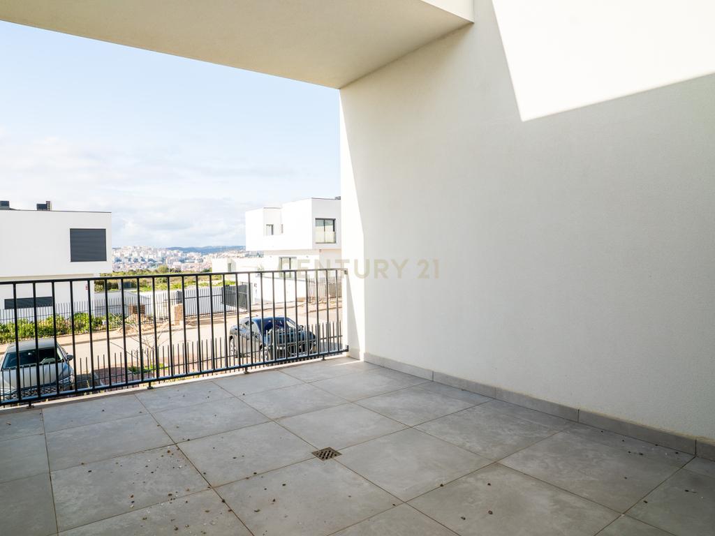 Moradia T4 – Empreendimento Sky City -  Serra de Carnaxide - Image 32