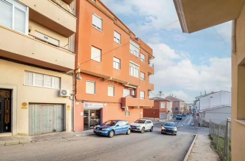 Oportunidade Única: Imóvel para Recuperação em Alicante - Image 37