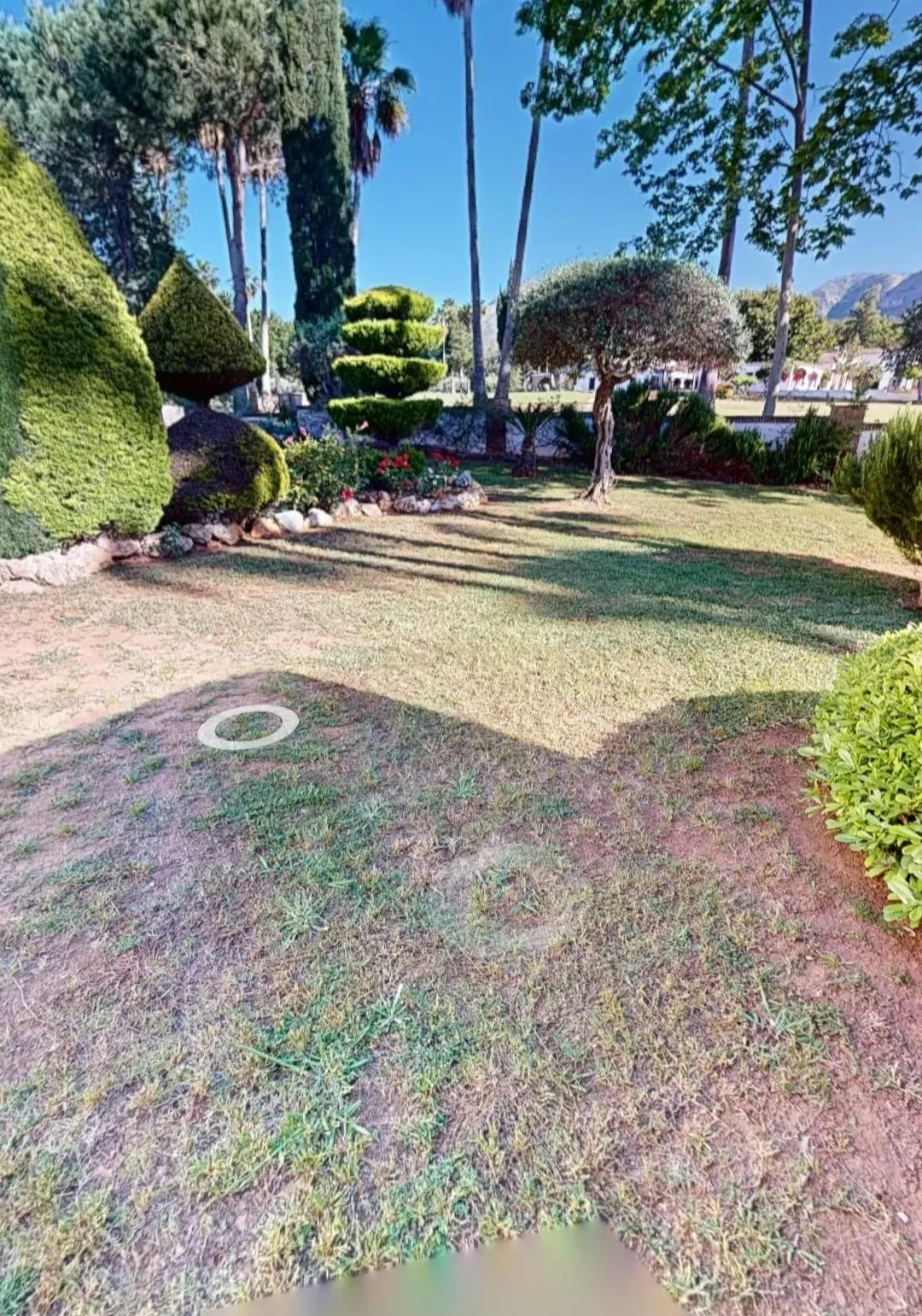 Casa Térrea em Málaga com Jardim e Piscina em Comunidade Fechada - Image 29
