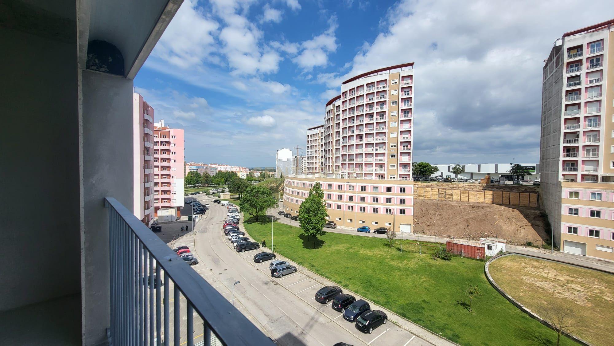 APARTAMENTO T3 | SANTA MARTA DO PINHAL | CORROIOS - Image 2