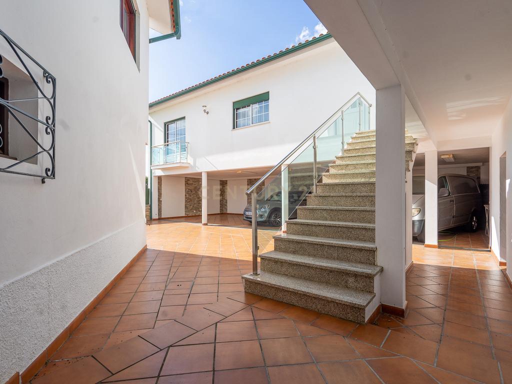 Moradia T4, com jardim e terraço, em Anadia  - Image 34
