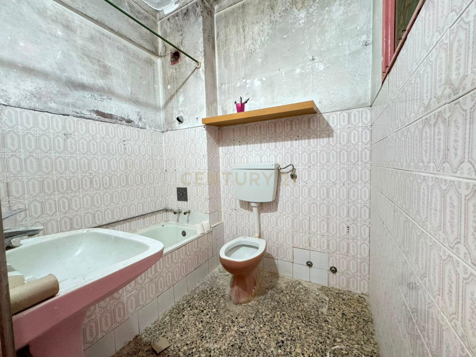 Fotografia 12 de T3 Barreiro Oportunidade de Investimento para Remodelação