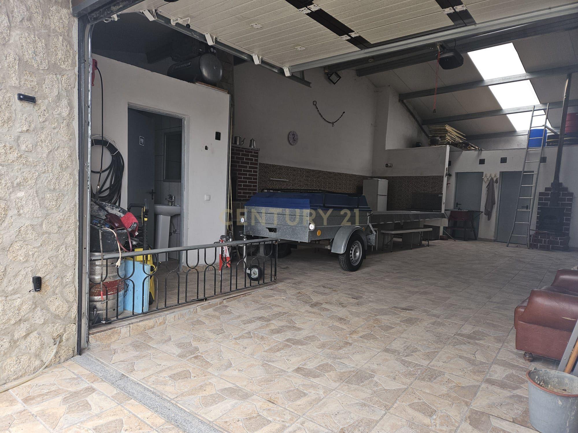 Garagem / Arrecadação com 100m2 - A Oportunidade que Transforma Ideias em Realidade - Image 2