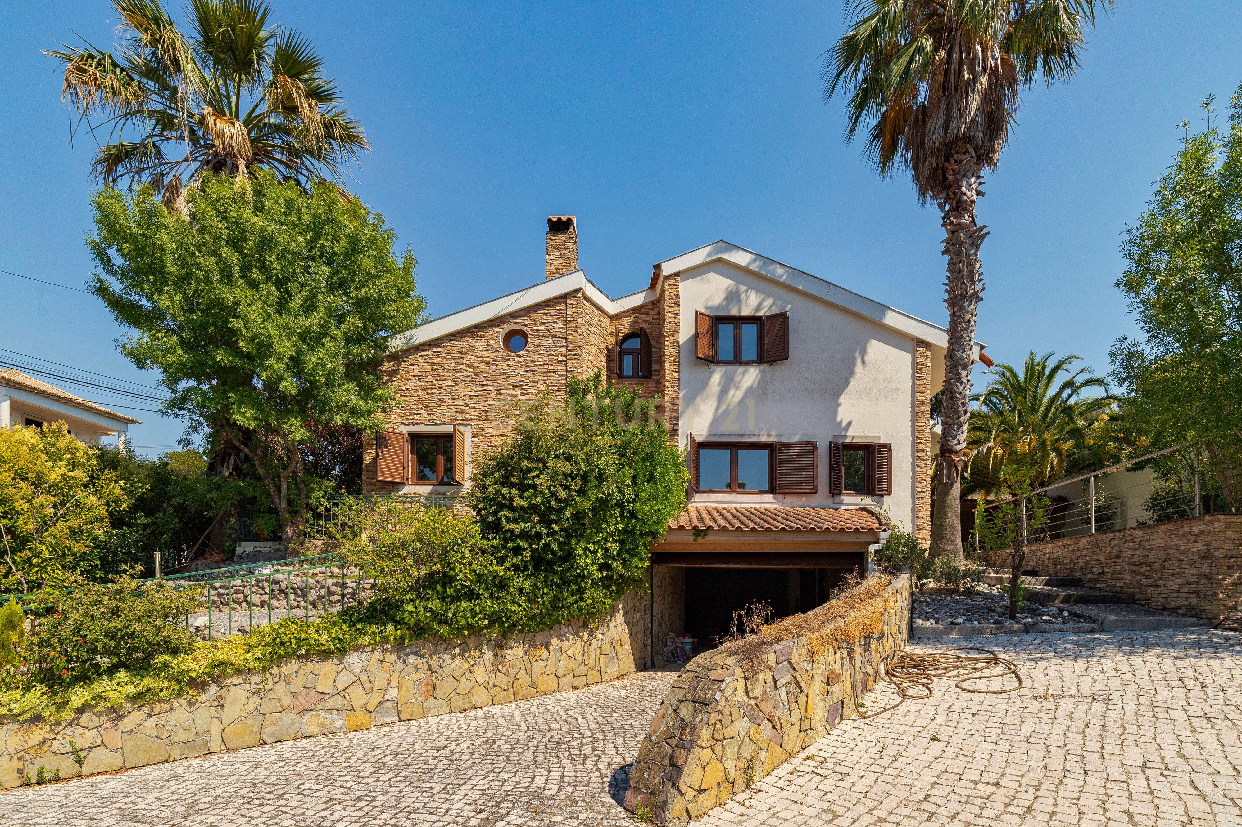 Fotografia 8 de Moradia T4 Exclusiva com Piscina | Vista Serra da Arrábida | Setúbal