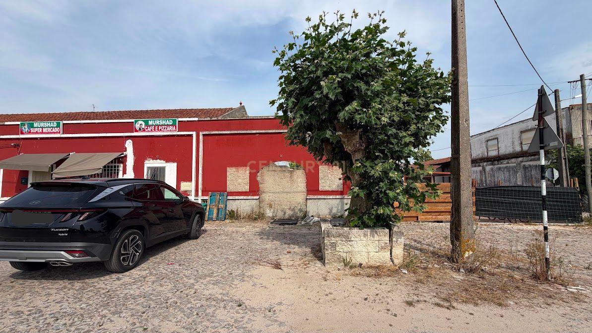 Fotografia 3 de Edifício Comercial com rendimento em Pegões