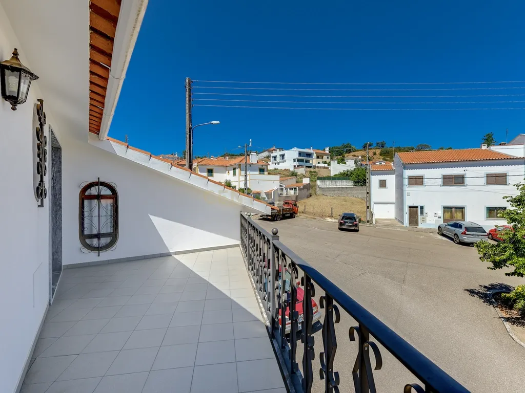 Moradia T8 de 288 m² no Centro de Montargil – Junto à Barragem - Image 39