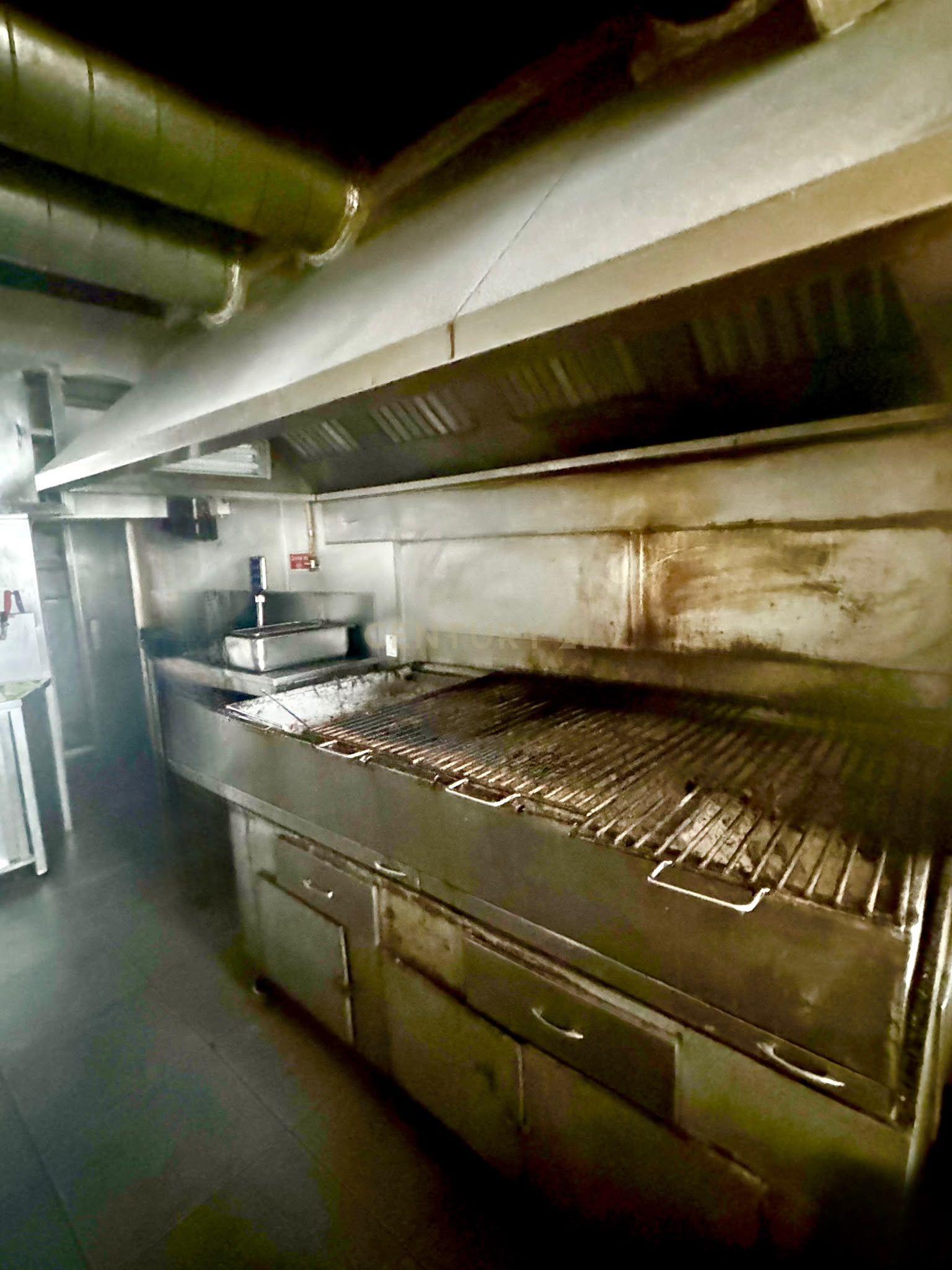 Fotografia 11 de Restaurante Churrasqueira p/Trespasse - metro da Reboleira, Amadora