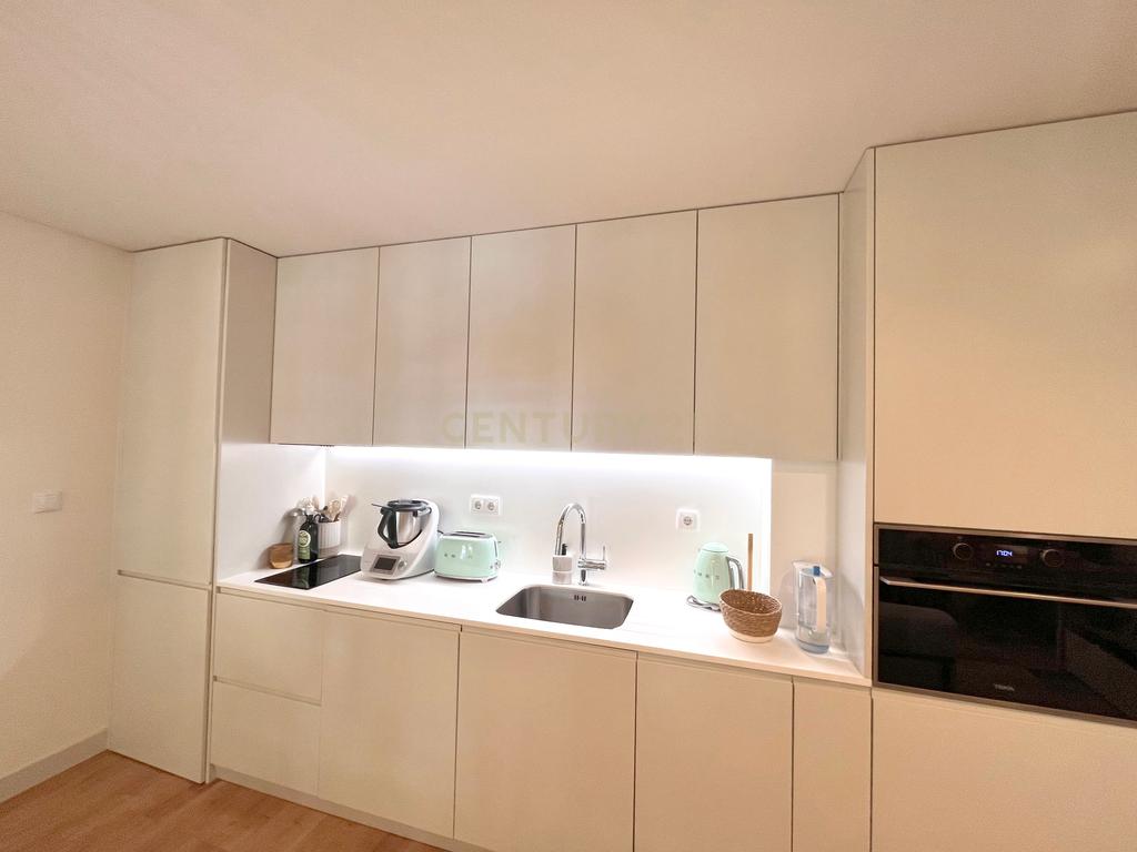 Moderno T1 em Lisboa - Perfeito para Viver ou Investir - Image 8
