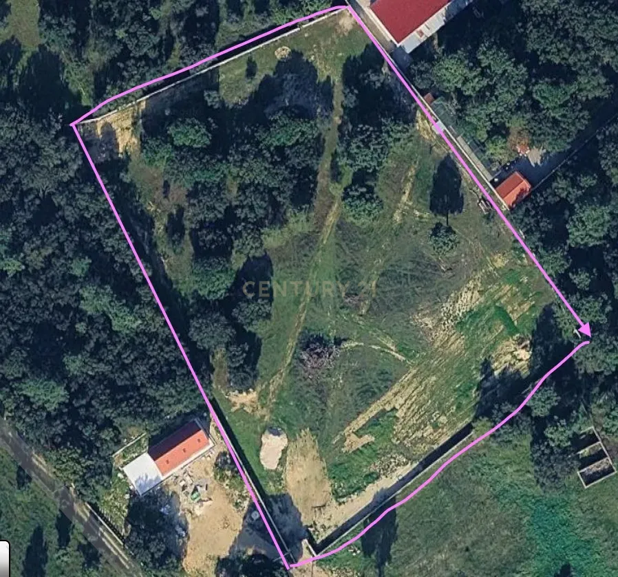 Terreno com Projeto Aprovado em Azeitão
